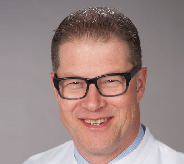 Axel Haferkamp erhält Ehrenmitgliedschaft der Deutschen Kontinenz Gesellschaft