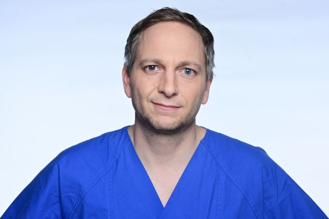 Das Foto zeigt Dr. Jakob Schlegel.