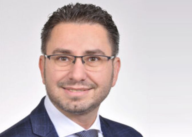 Dr. med. Samer Schakaki wird neuer Chefarzt der Urologie am Paracelsus Klinik Golzheim (© Paracelus Kliniken)