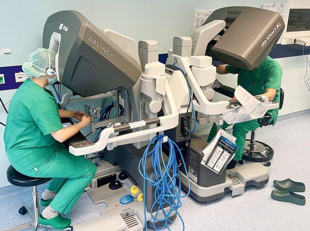 Abb. 2: Eine gute Möglichkeit beim Proctoring ist das gemeinsame Arbeiten an einer Dual-Konsole.