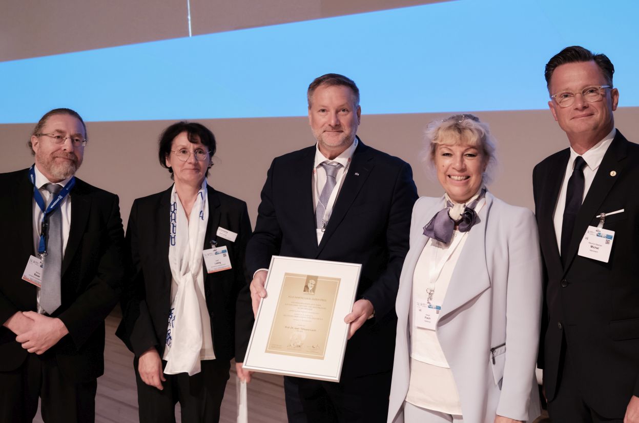 Preisverleihung an Prof. Dr. Tillmann Loch