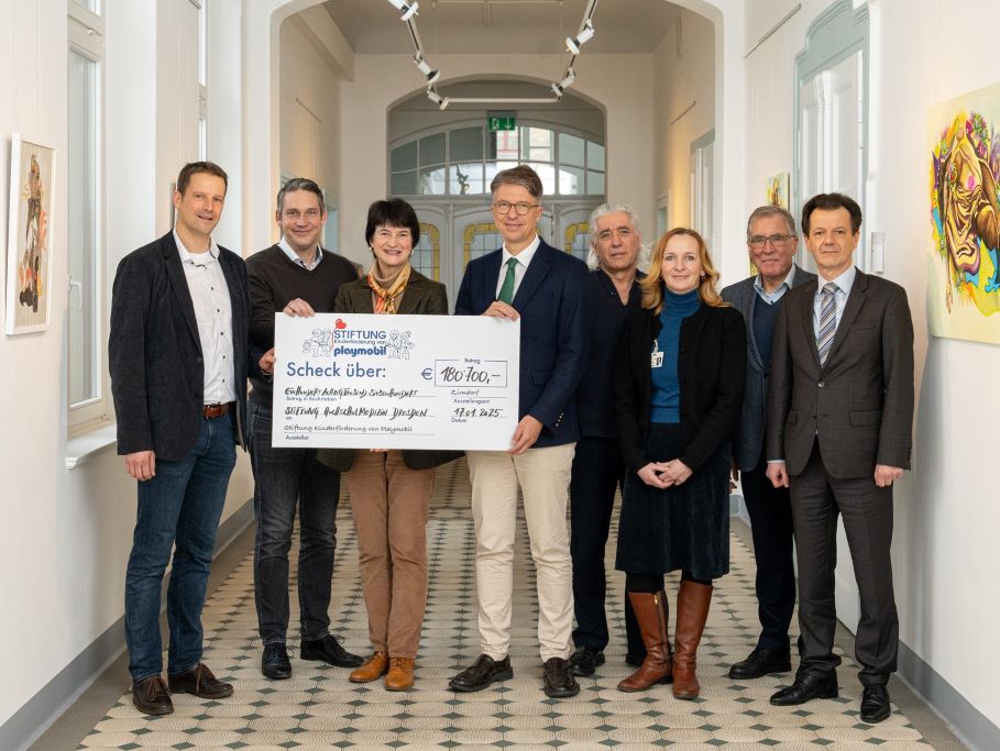 Spendenübergabe Arbeitsgruppe Gesundheitsbezogene Lebensqualität »Health-Related Quality of Life«