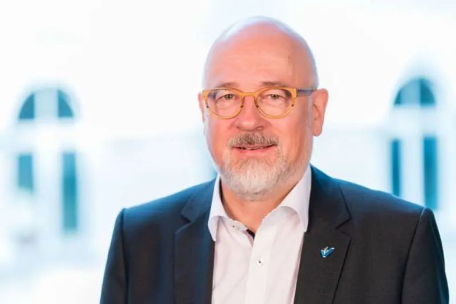 Die Vertragsarztpraxis gehört ihren jeweiligen Eigentümerinnen und Eigentümern und nicht den Krankenkassen oder dem Staat, betont der Vorstandsvorsitzende des SpiFa, Dr. Dirk Heinrich. (Foto: Virchowbund / Lopata)