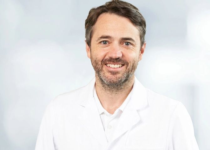 Felix Wezel übernimmt ab April 2025 die chefärztliche Leitung der Klinik für Urologie am Biberacher Zentralkrankenhaus. (Foto: Sana Kliniken Landkreis Biberach GmbH)