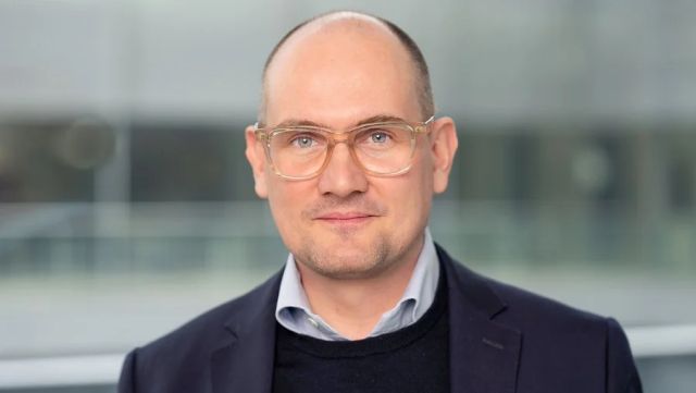 Der Bundestagsabgeordnete Dr. Janosch Dahmen von Bündnis 90/Die Grünen sieht schnelle Arzttermine für Privat- bzw. Selbstzahlerpatienten als häufig an. (Foto: Bundestagsfraktion Bündnis 90/Die Grünen)