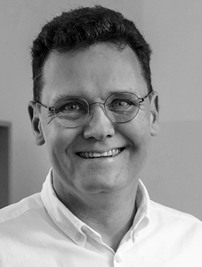 Dr. med. Guido Müller
Urologisches Kompetenzzentrum für die Rehabilitation (UKR)
Kliniken Hartenstein GmbH & Co. KG
g.mueller@kliniken-hartenstein.de