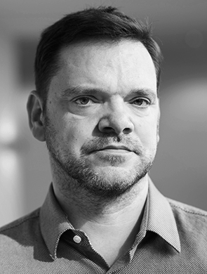 Univ.-Prof. Dr. med. Holger Stepan
Holger Stepan ist Facharzt für Frauenheilkunde
und Geburtshilfe mit der Zusatzbezeichnung
Spezielle Geburtshilfe und Perinatal medizin
und als DEGUM-Kursleiter tätig. Der gebürtige
Thüringer arbeitet bereits seit 1995 am Universitätsklinikum
Leipzig, wo er die Abteilung Geburtsmedizin
leitet.