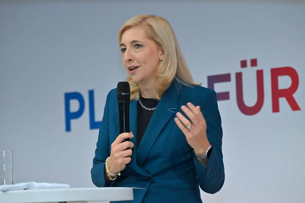 Bundesgesundheitsministerin Nina Warken (CDU) hat die Regierung vor Schnellschüssen zu den Vorschlägen der Expertenkommission gewarnt. (Foto: WISO/Schmidt-Dominé)