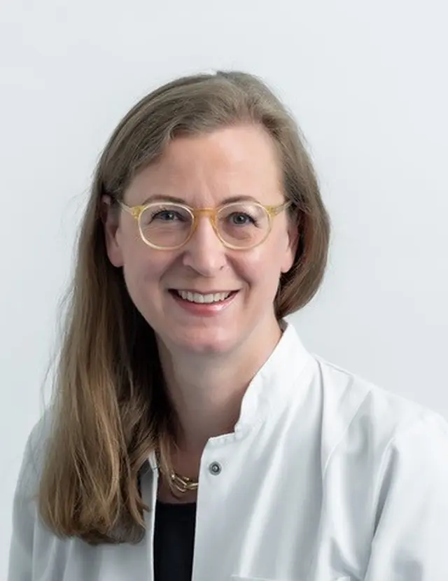 Porträt von Dr. Eva Maria Fallenberg, Autorin des Fachbeitrags zur Mammakarzinom-Früherkennung
