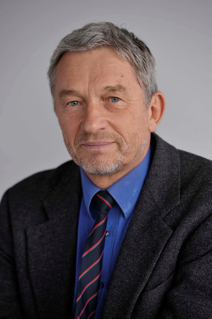 Prof. Dr. phil. Dr. med. habil.
Karl-Heinz Ladwig